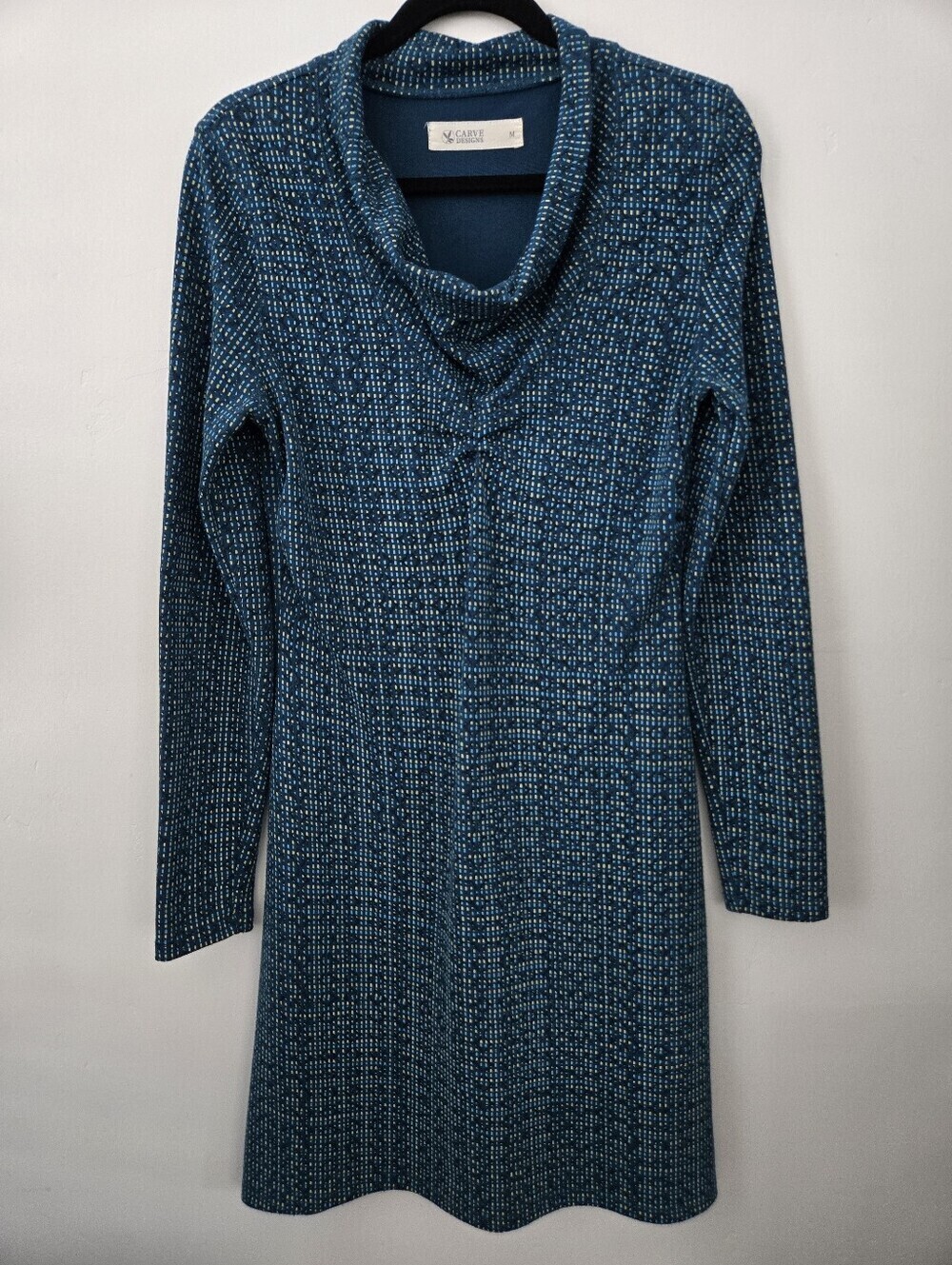 Carve Designs Napa Cowl Neck Sweater Dress. Size Medium.